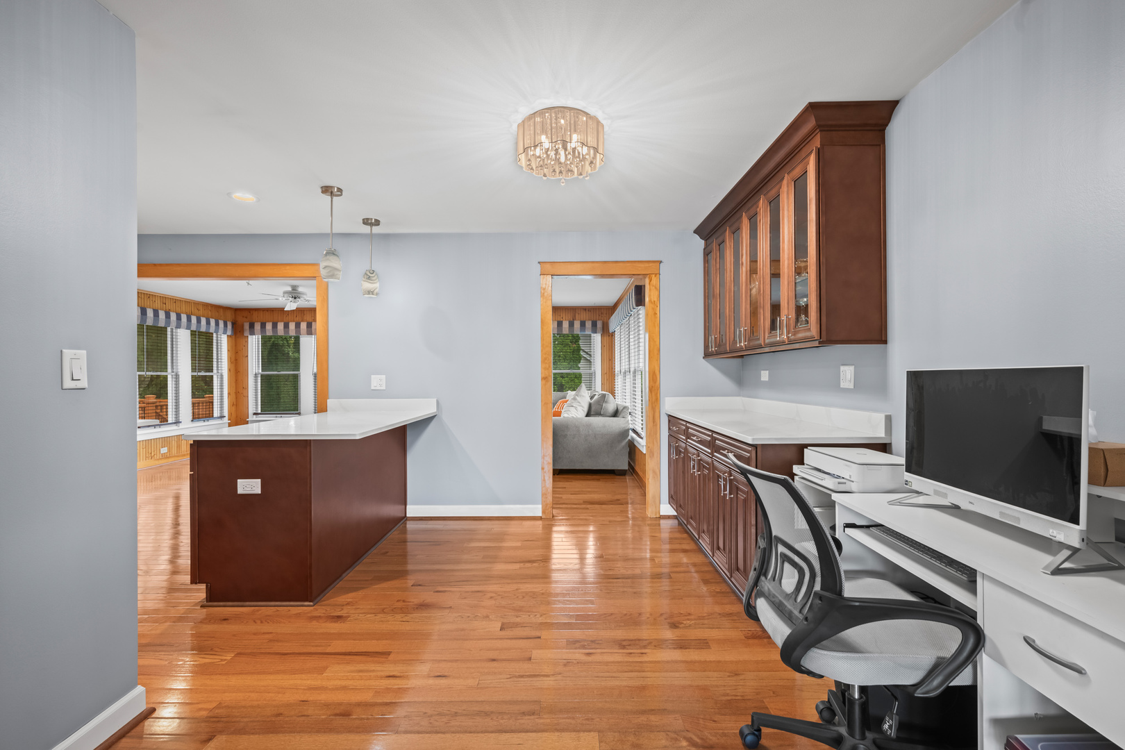 3590 Winston Drive, Hoffman Estates, IL 60192