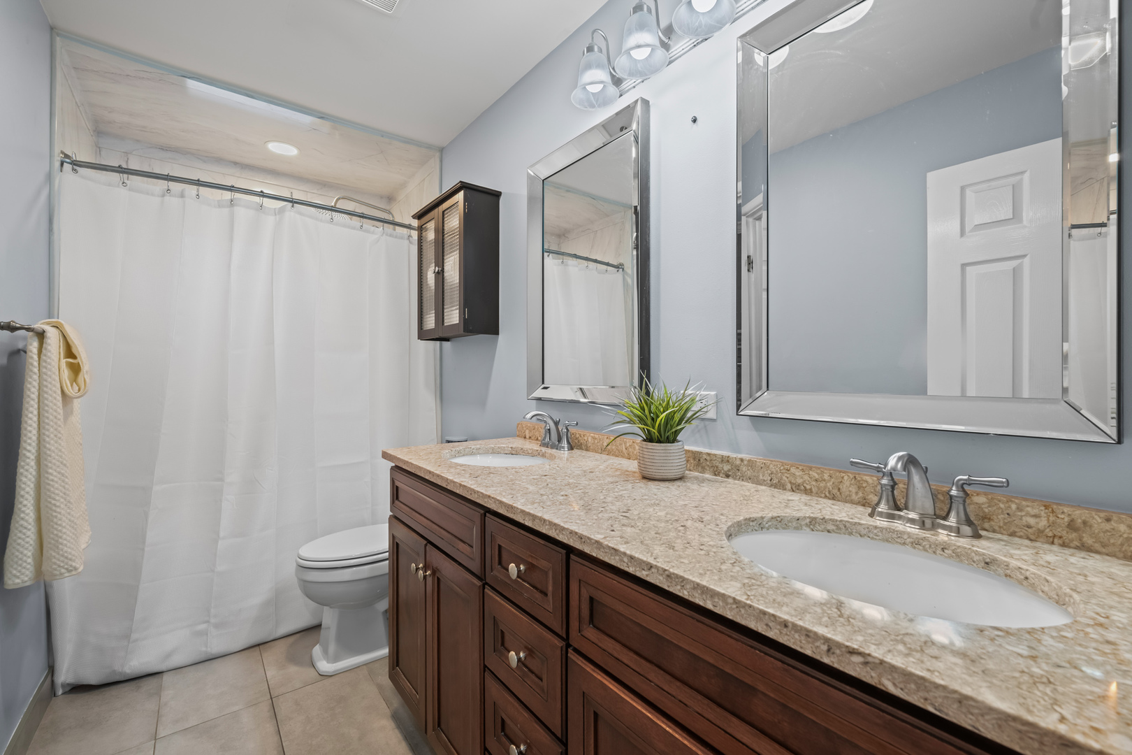 3590 Winston Drive, Hoffman Estates, IL 60192