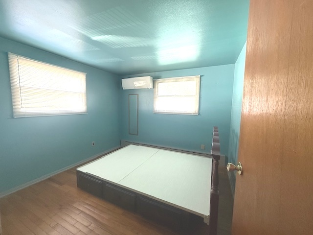 2008 Harding Avenue, Waukegan, IL 60085