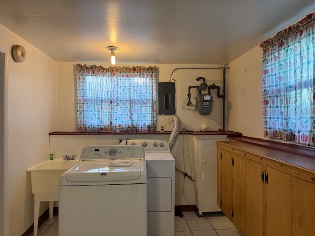 2008 Harding Avenue, Waukegan, IL 60085