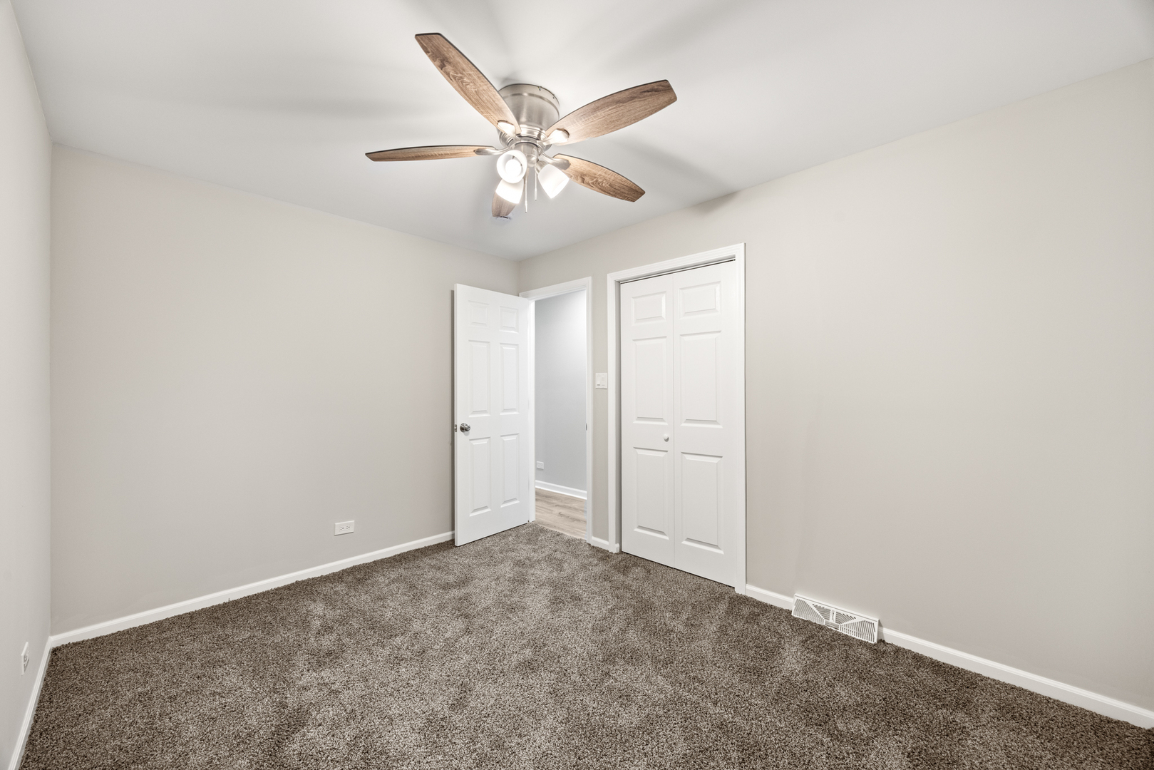 14814 Woodlawn Avenue, Dolton, IL 60419