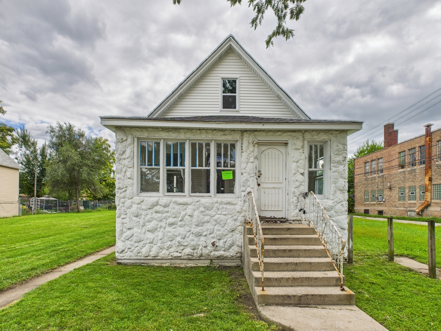 19 E 102nd Place, Chicago, IL 60628