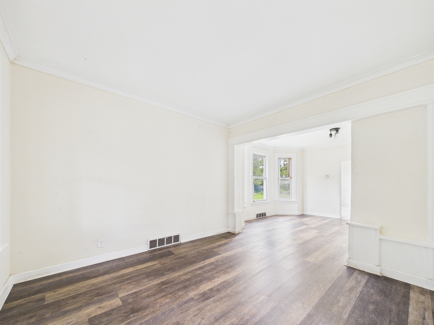 19 E 102nd Place, Chicago, IL 60628