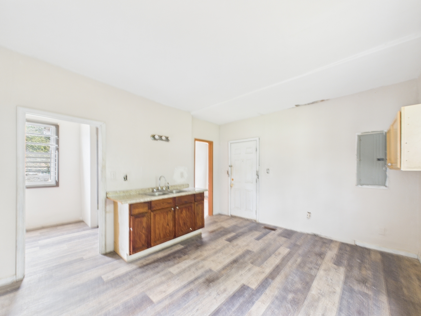19 E 102nd Place, Chicago, IL 60628
