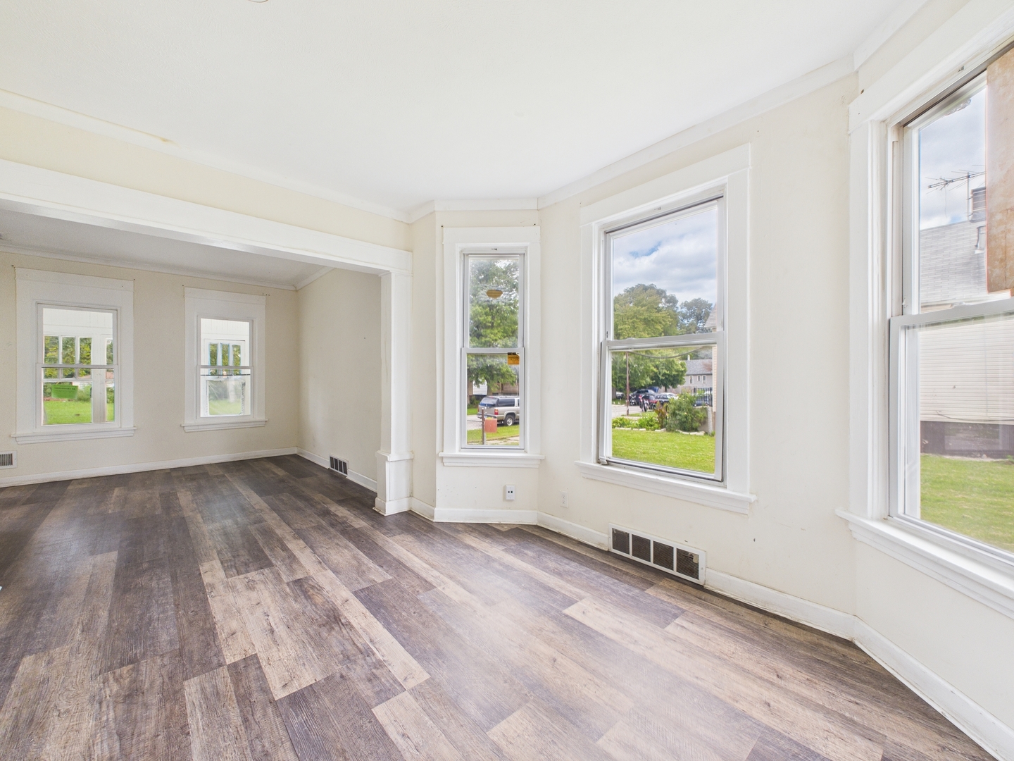 19 E 102nd Place, Chicago, IL 60628