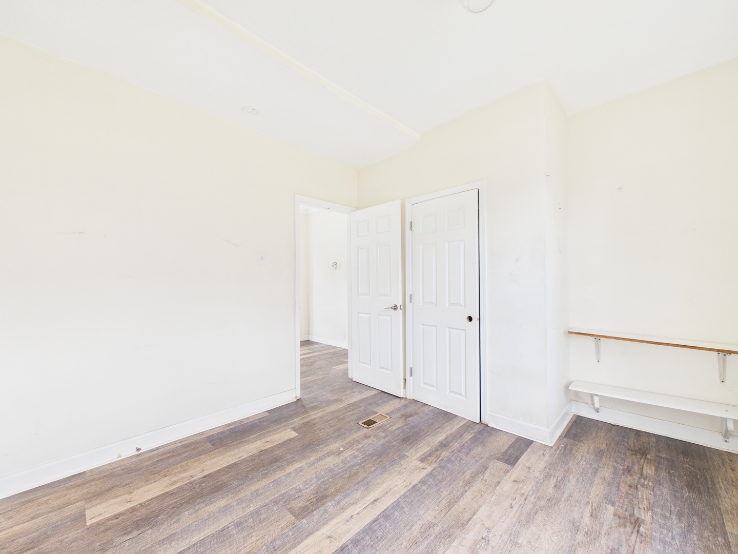 19 E 102nd Place, Chicago, IL 60628