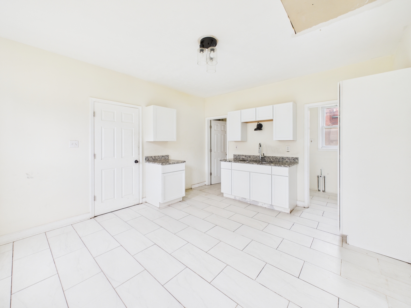 19 E 102nd Place, Chicago, IL 60628