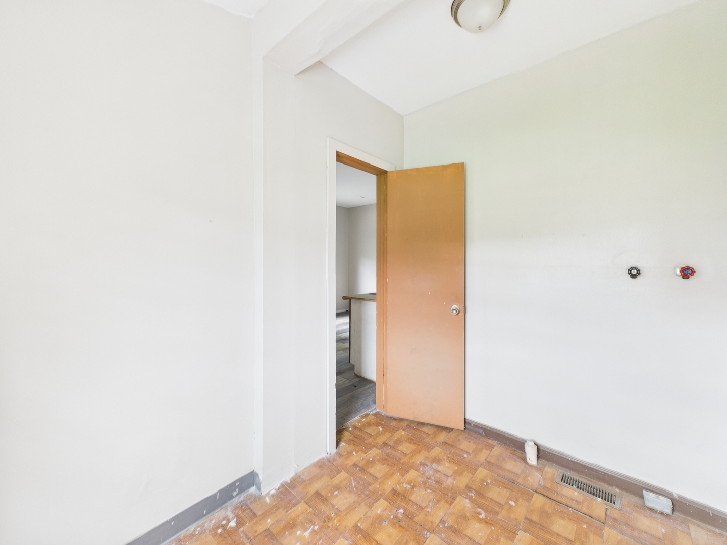 19 E 102nd Place, Chicago, IL 60628