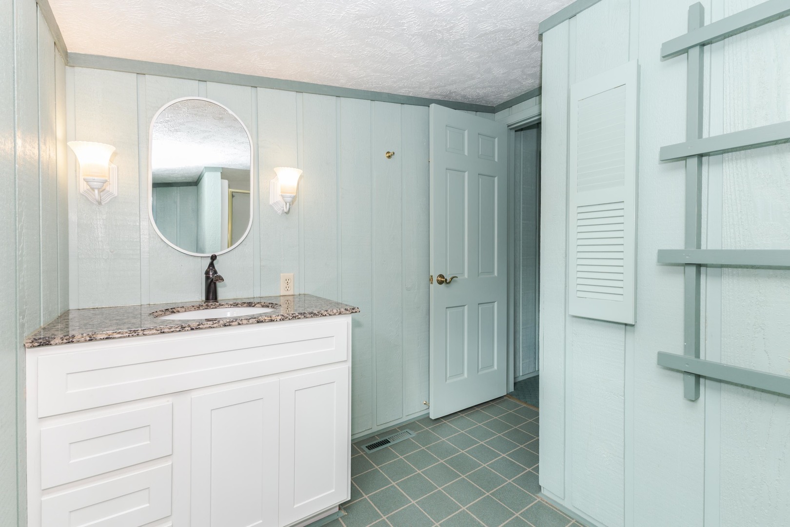 2001 Cloud Street, Bloomington, IL 61701