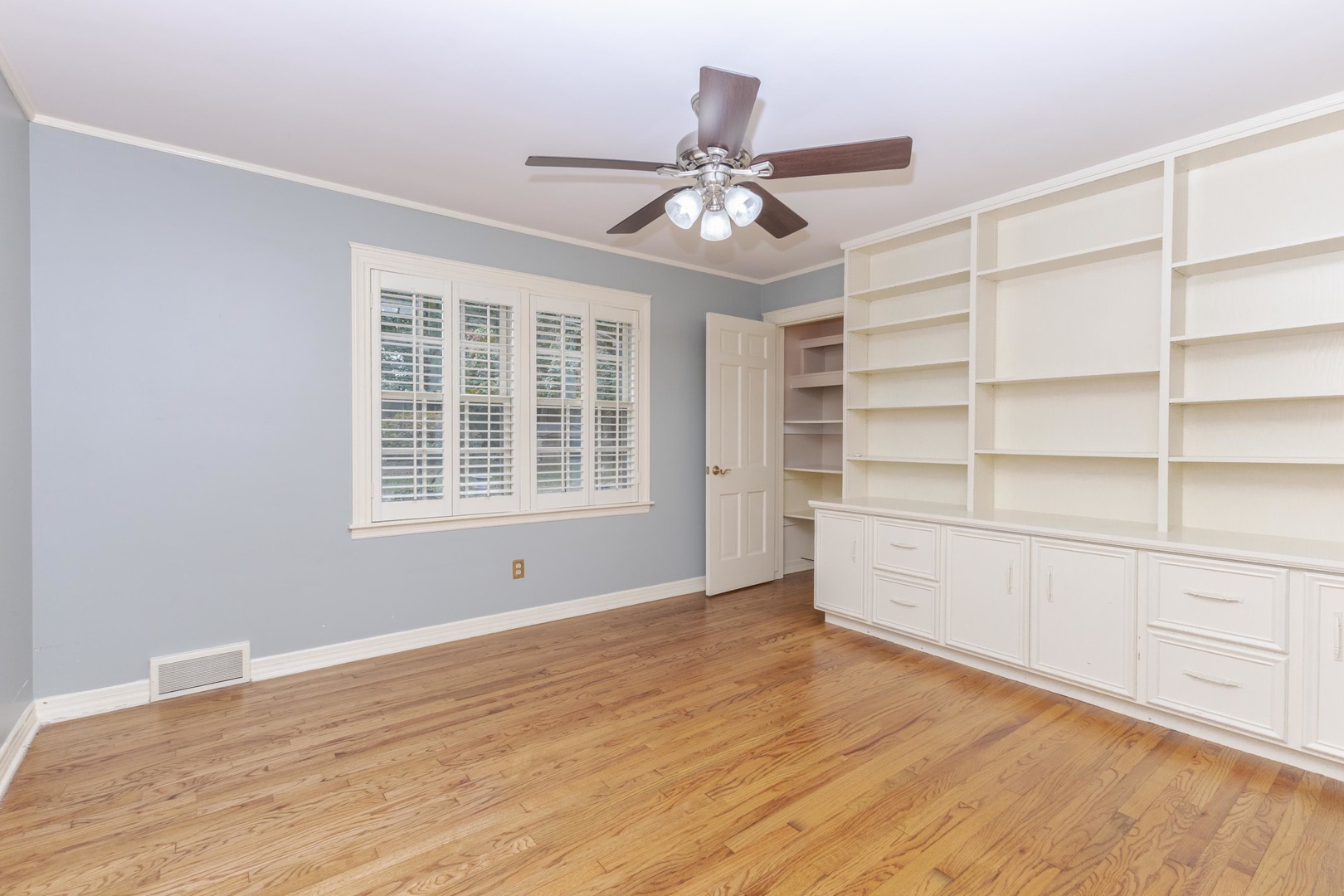 2001 Cloud Street, Bloomington, IL 61701