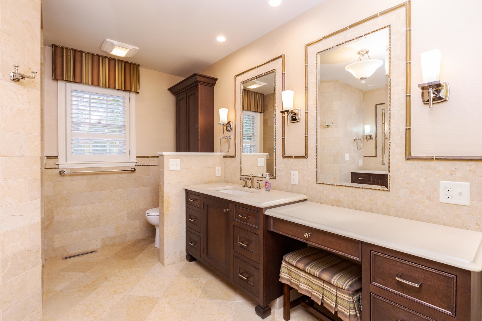 2001 Cloud Street, Bloomington, IL 61701