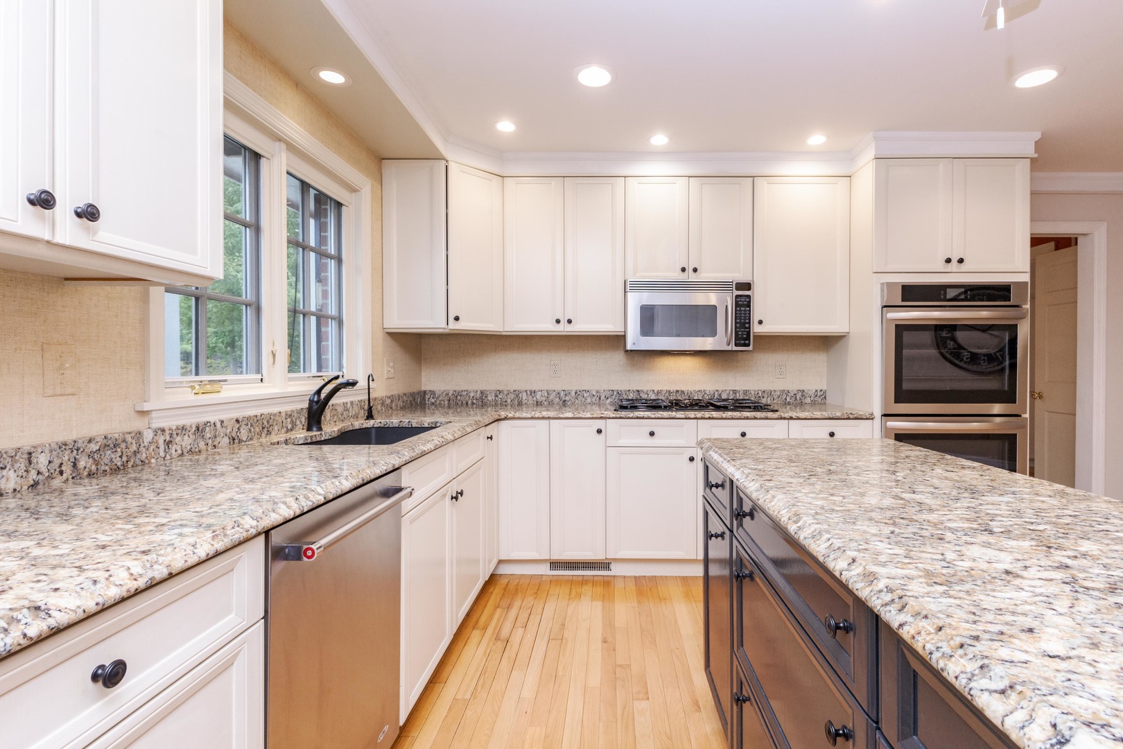 2001 Cloud Street, Bloomington, IL 61701