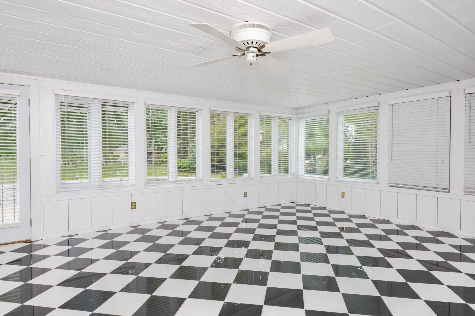 2001 Cloud Street, Bloomington, IL 61701