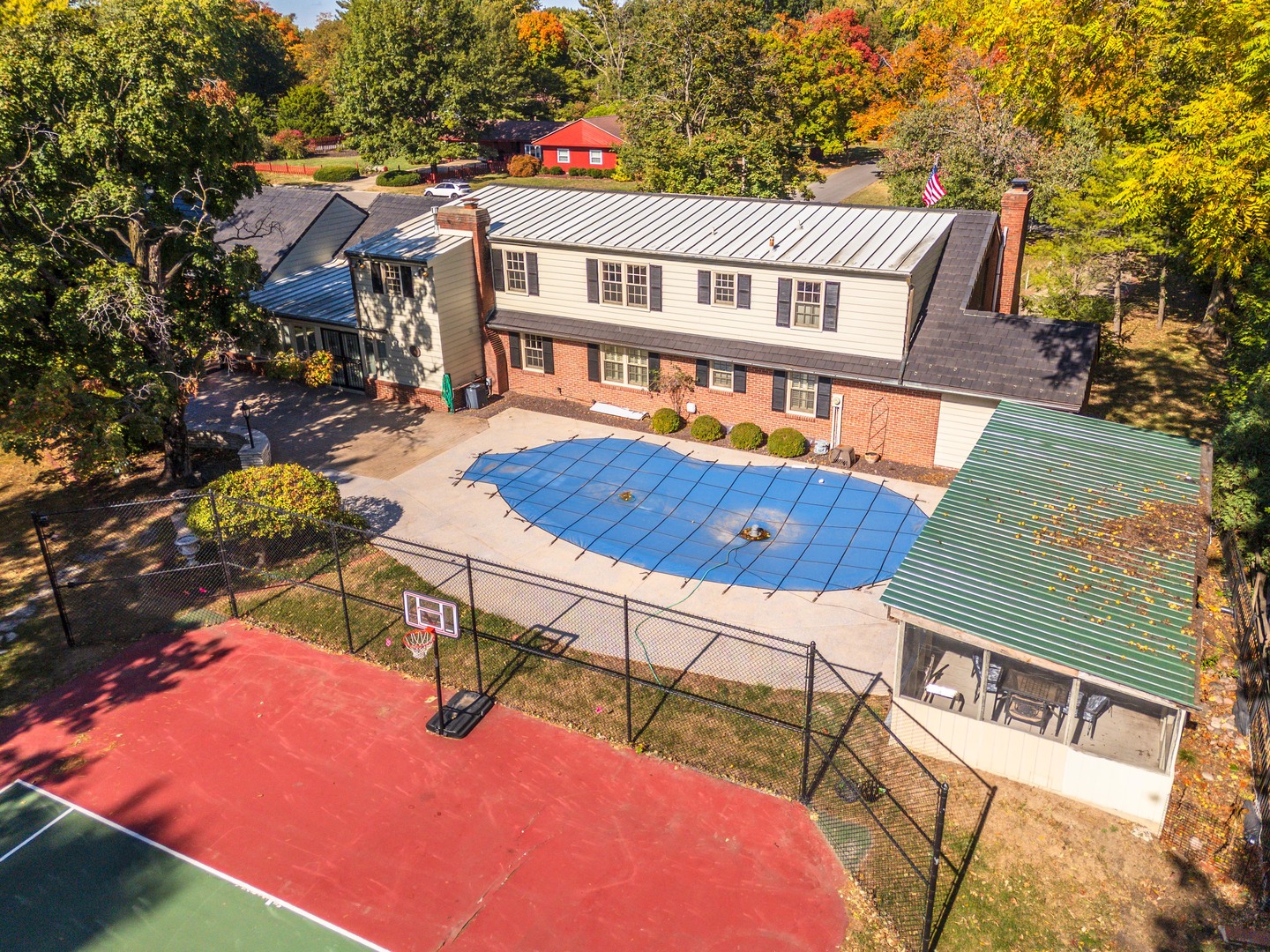 2001 Cloud Street, Bloomington, IL 61701