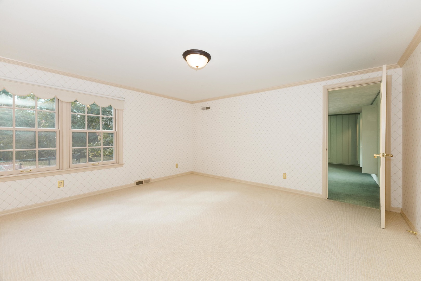 2001 Cloud Street, Bloomington, IL 61701