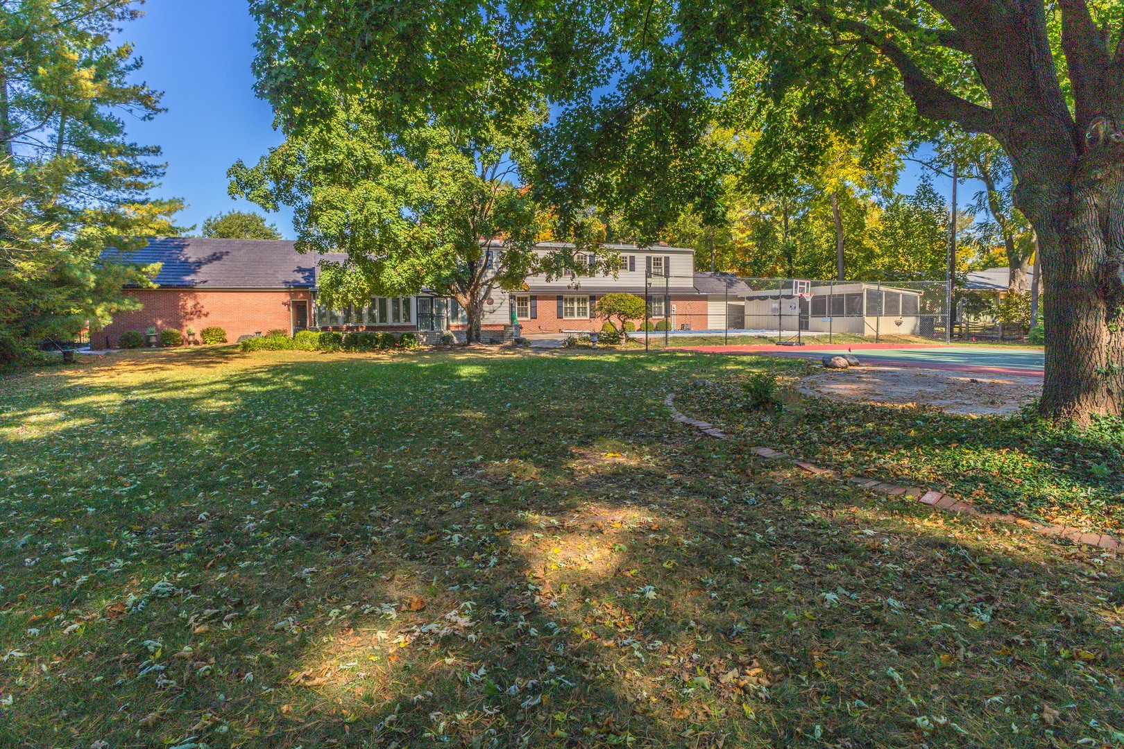 2001 Cloud Street, Bloomington, IL 61701