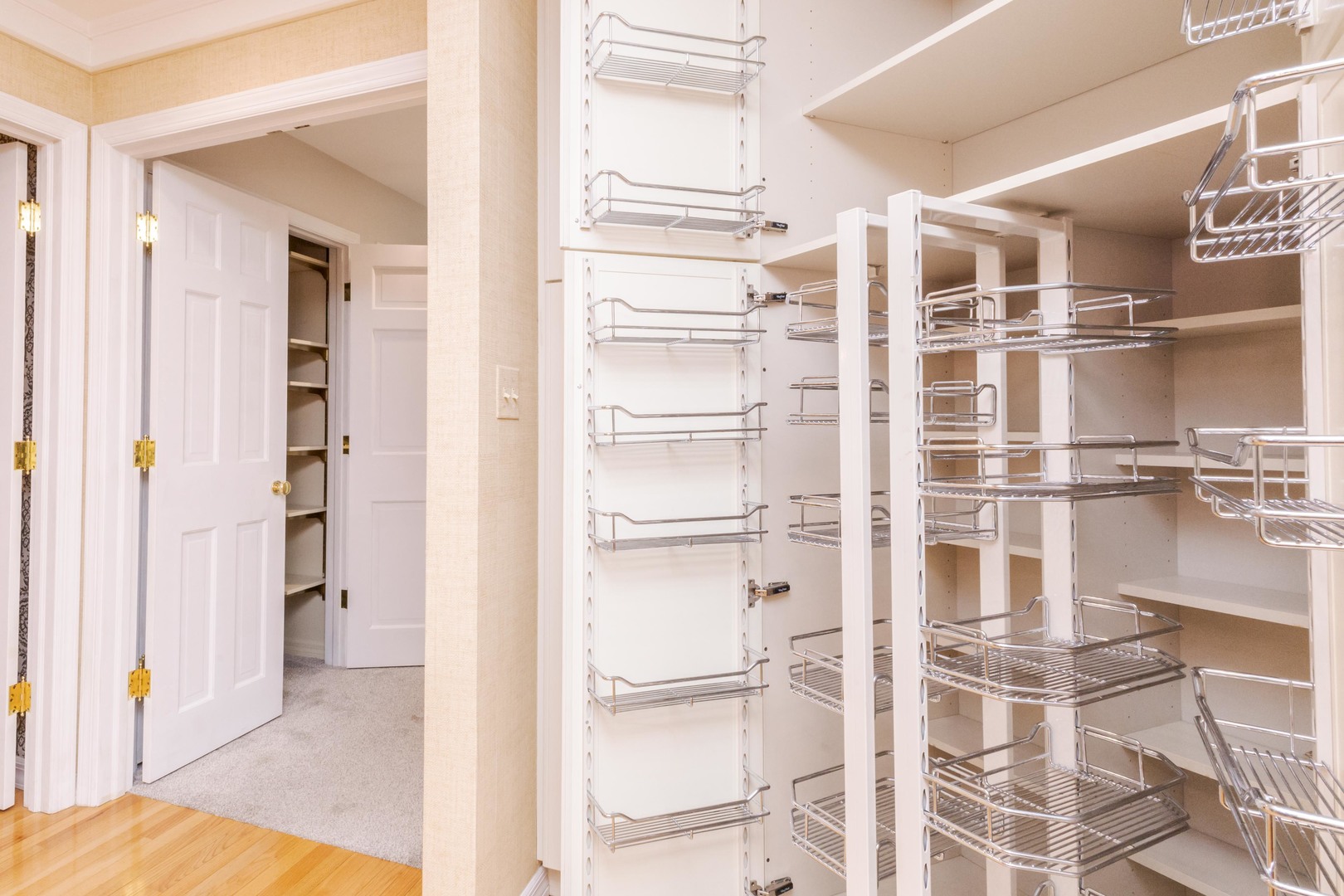 2001 Cloud Street, Bloomington, IL 61701