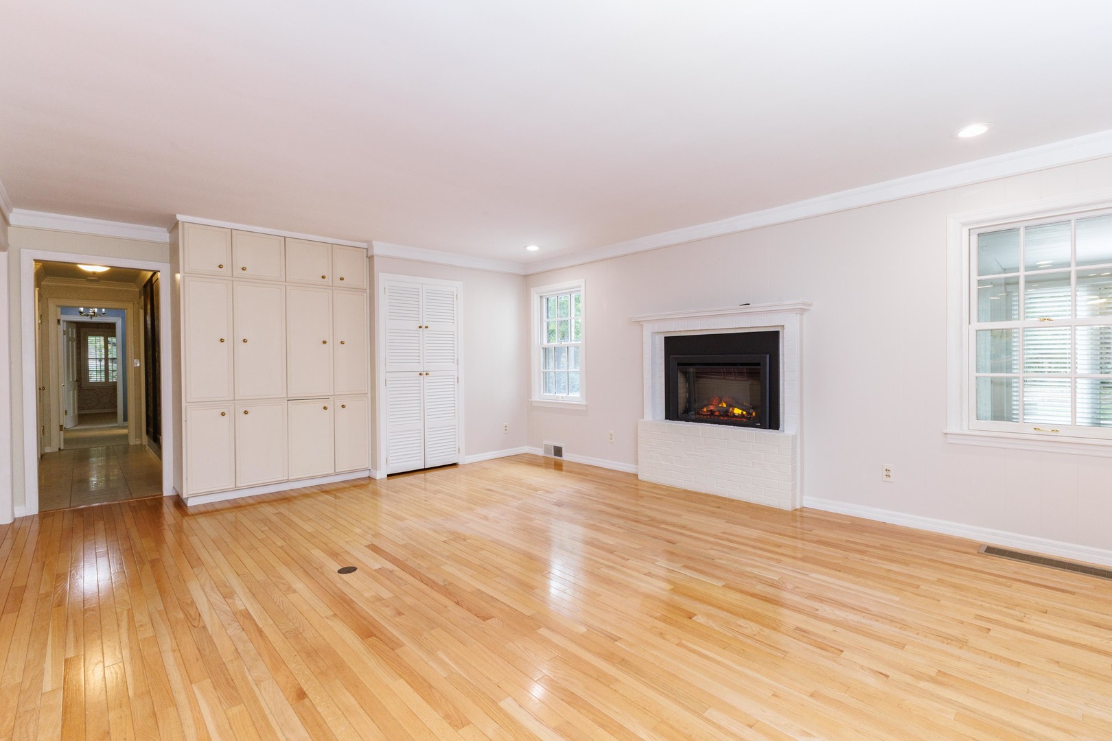 2001 Cloud Street, Bloomington, IL 61701