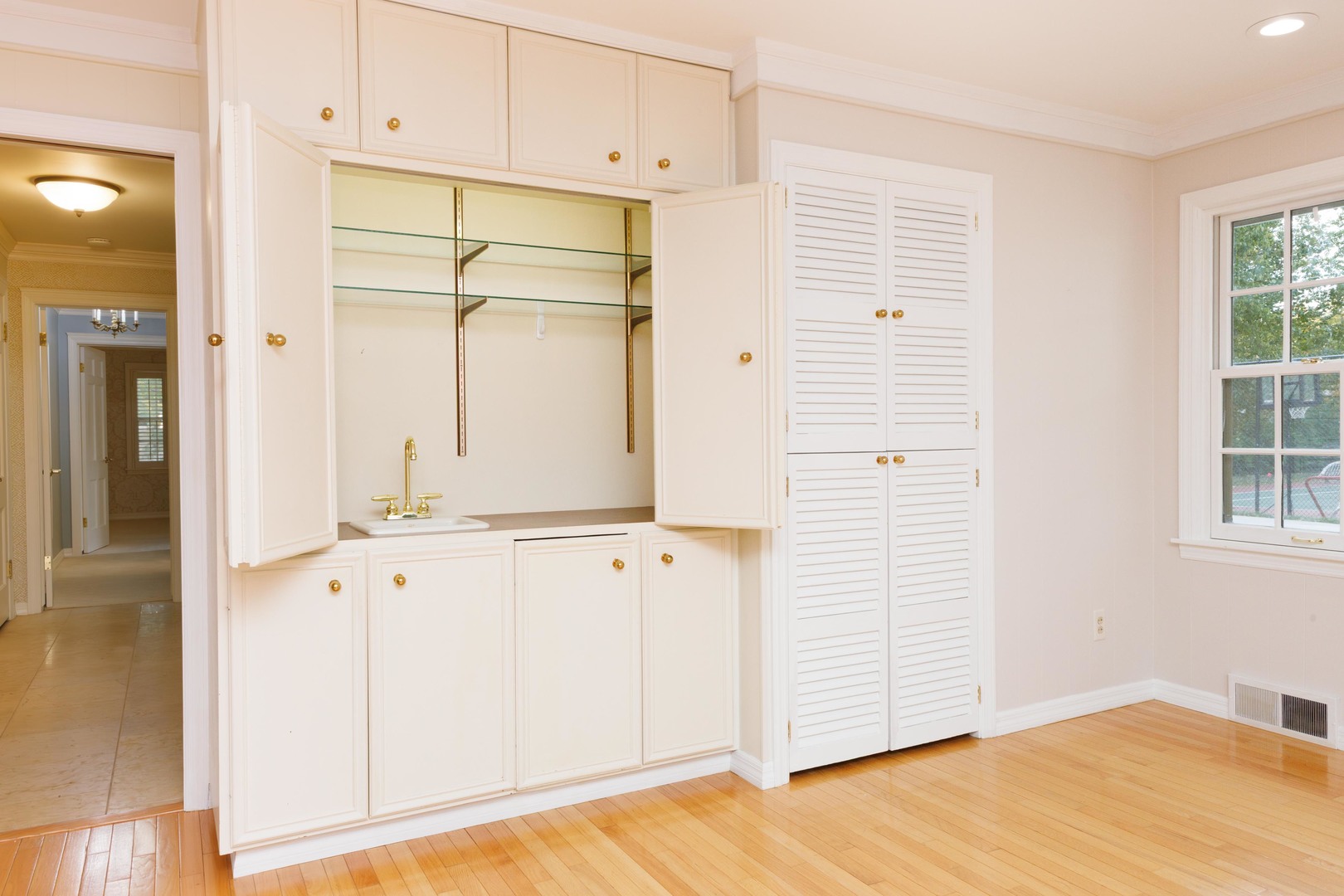 2001 Cloud Street, Bloomington, IL 61701