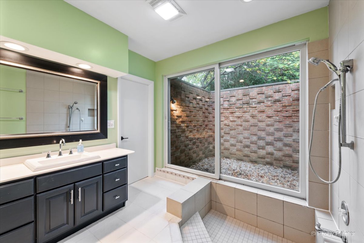 239 Beverly Road, Barrington, IL 60010