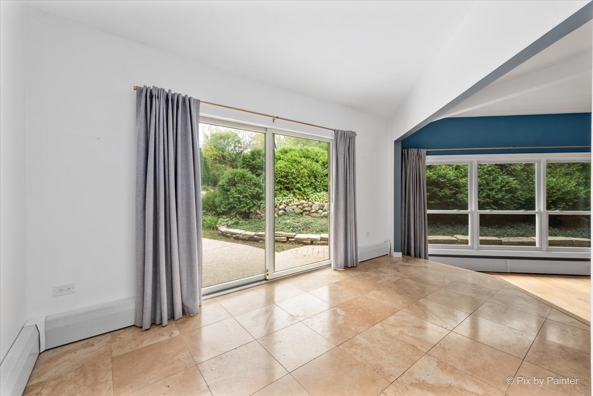 239 Beverly Road, Barrington, IL 60010