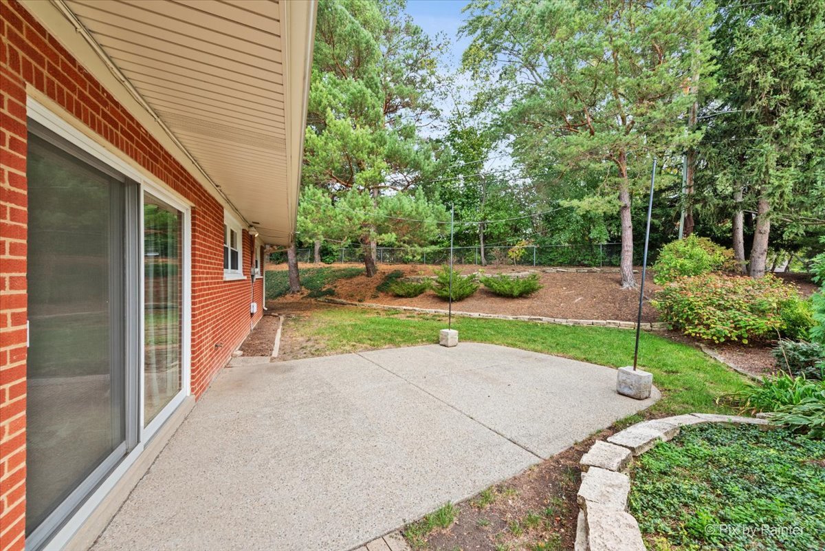 239 Beverly Road, Barrington, IL 60010