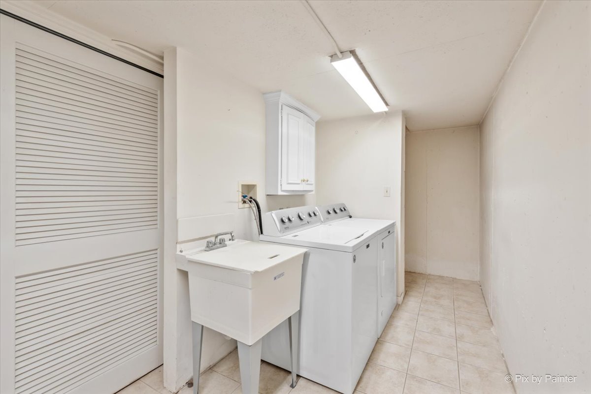 239 Beverly Road, Barrington, IL 60010