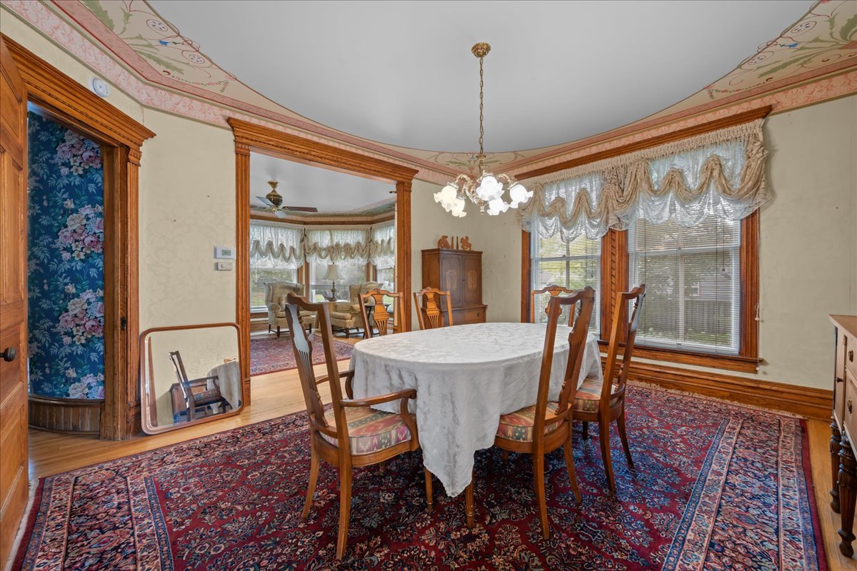 348 Arbor Avenue, West Chicago, IL 60185