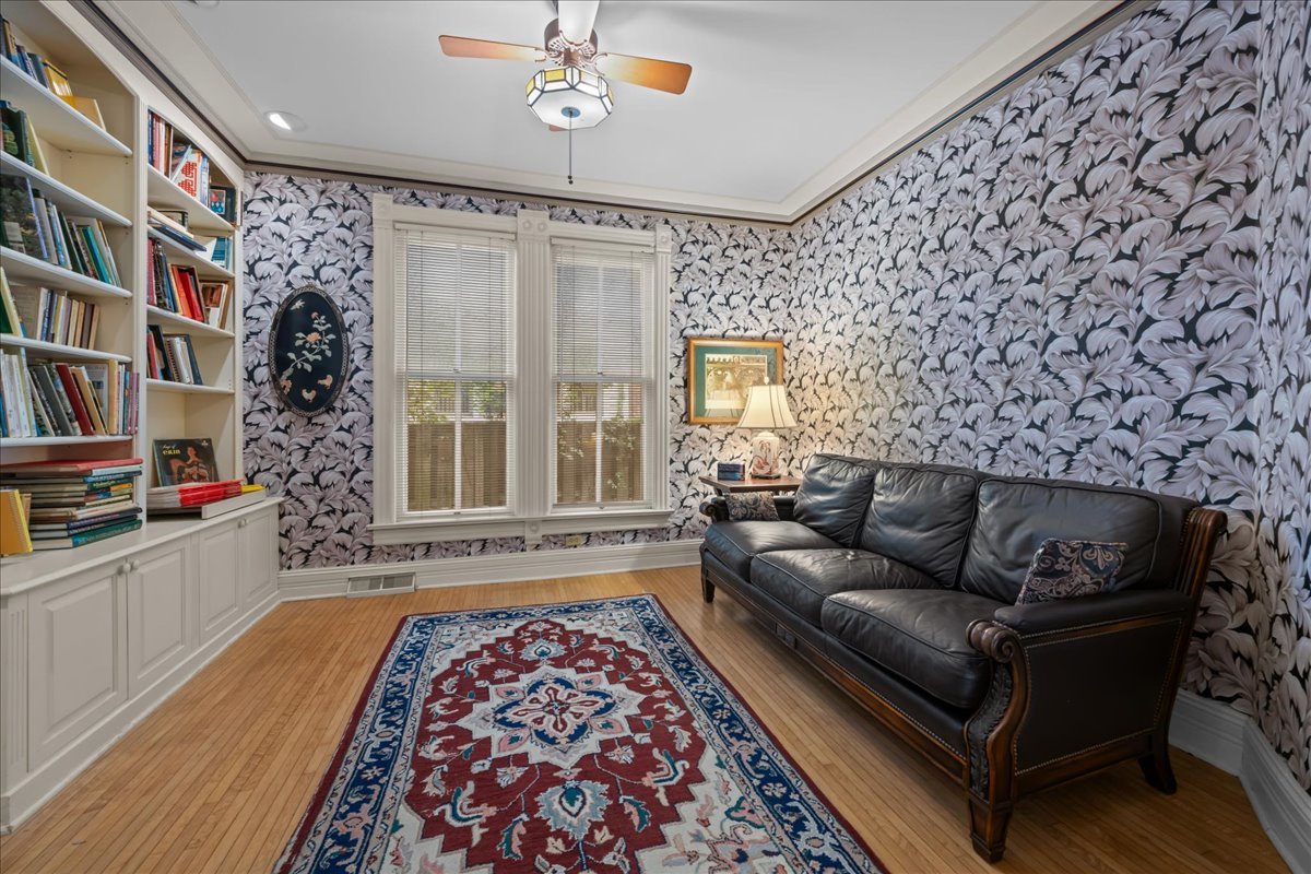 348 Arbor Avenue, West Chicago, IL 60185