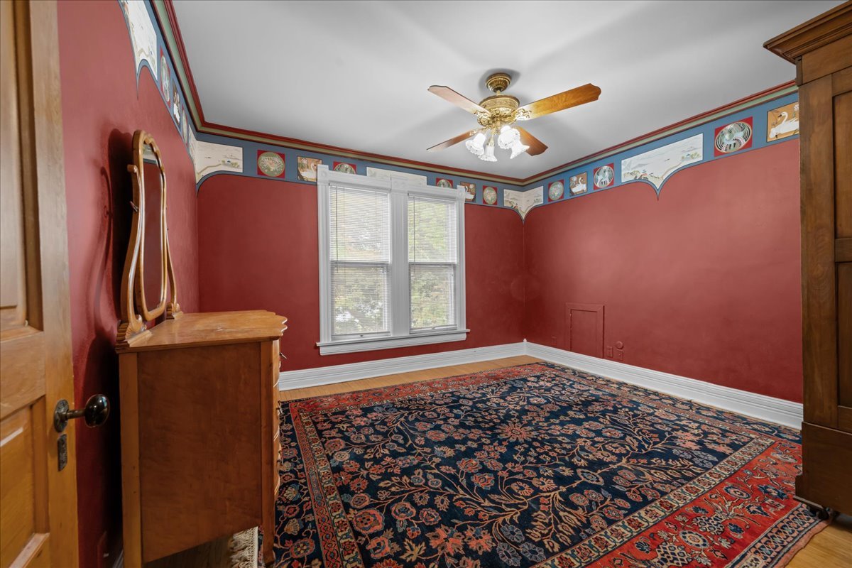 348 Arbor Avenue, West Chicago, IL 60185