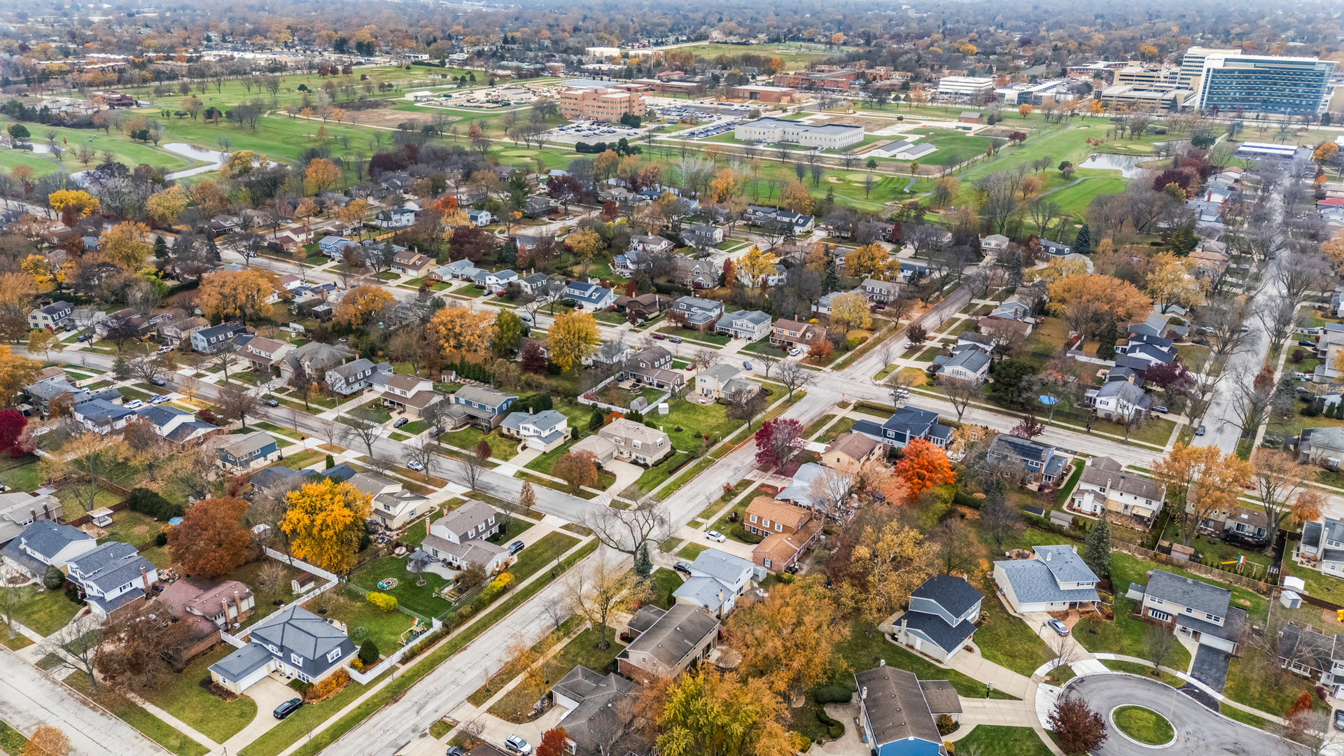 1323 S Kaspar Avenue, Arlington Heights, IL 60005