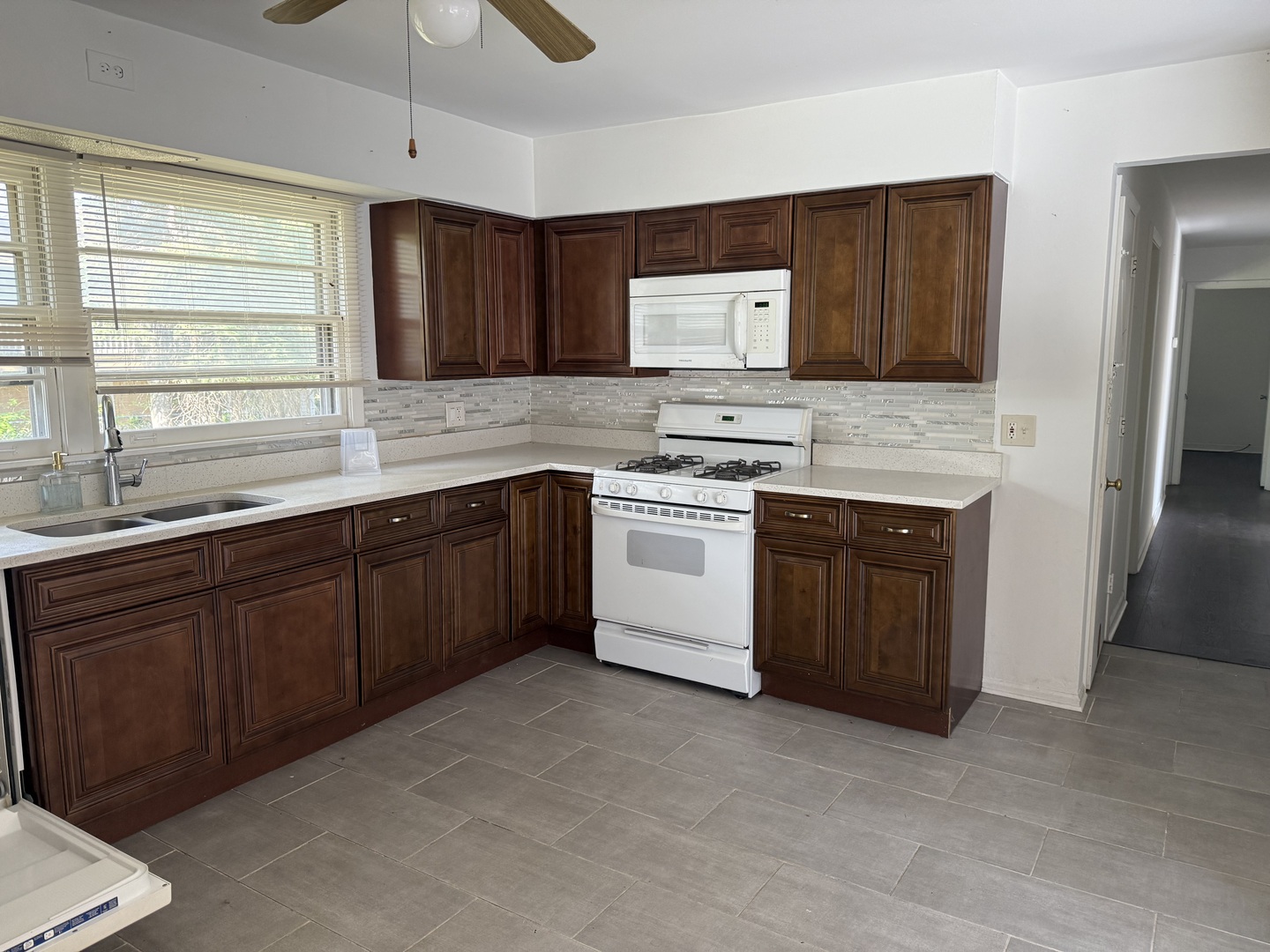 8114 Archer Avenue, Willow Springs, IL 60480