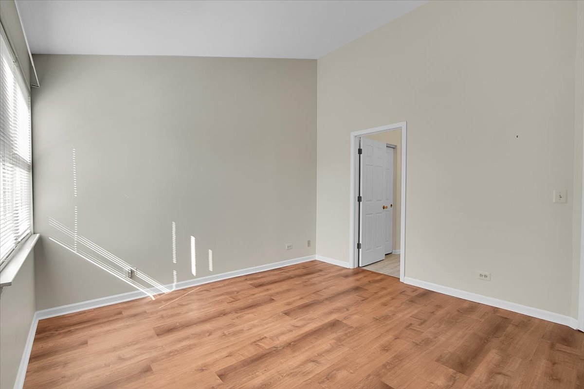 1309 Coldspring Road #1309, Carol Stream, IL 60188