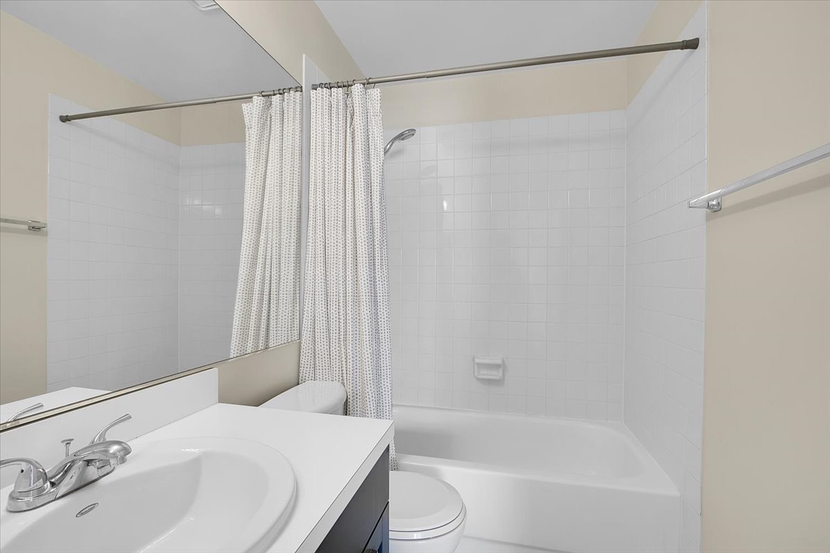 1309 Coldspring Road #1309, Carol Stream, IL 60188