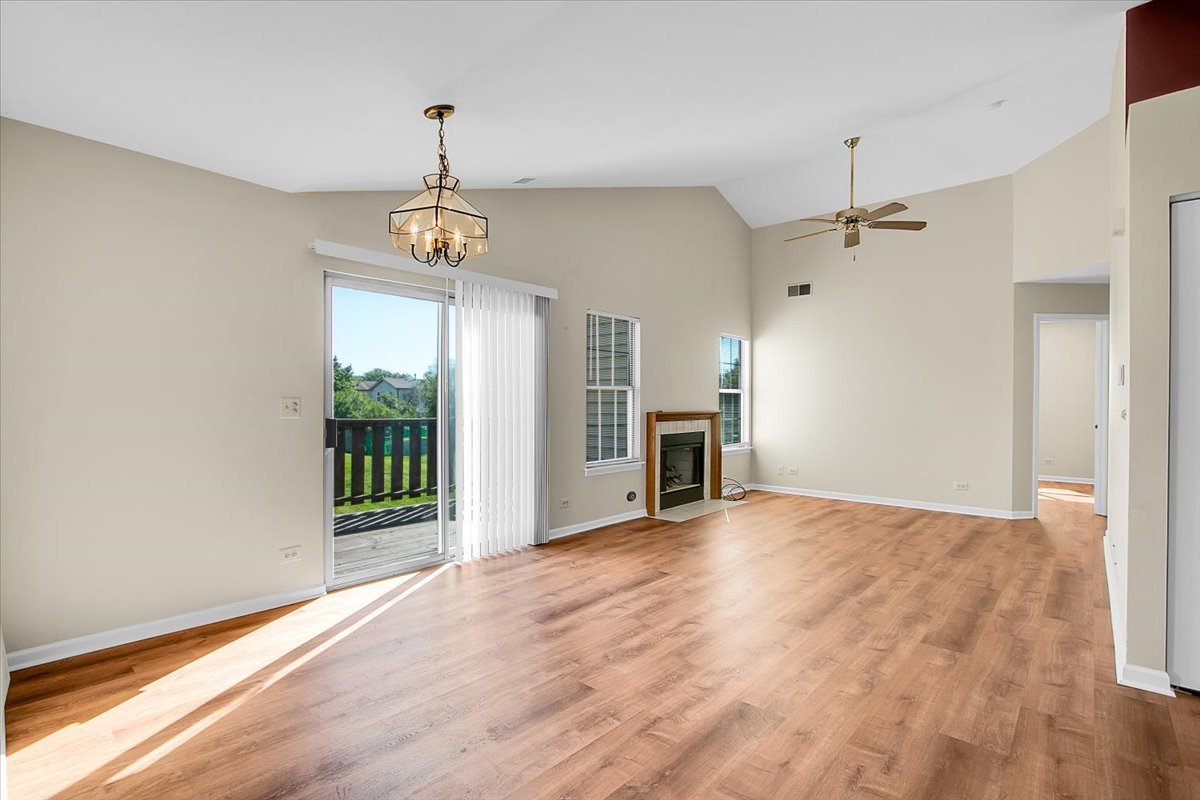 1309 Coldspring Road #1309, Carol Stream, IL 60188