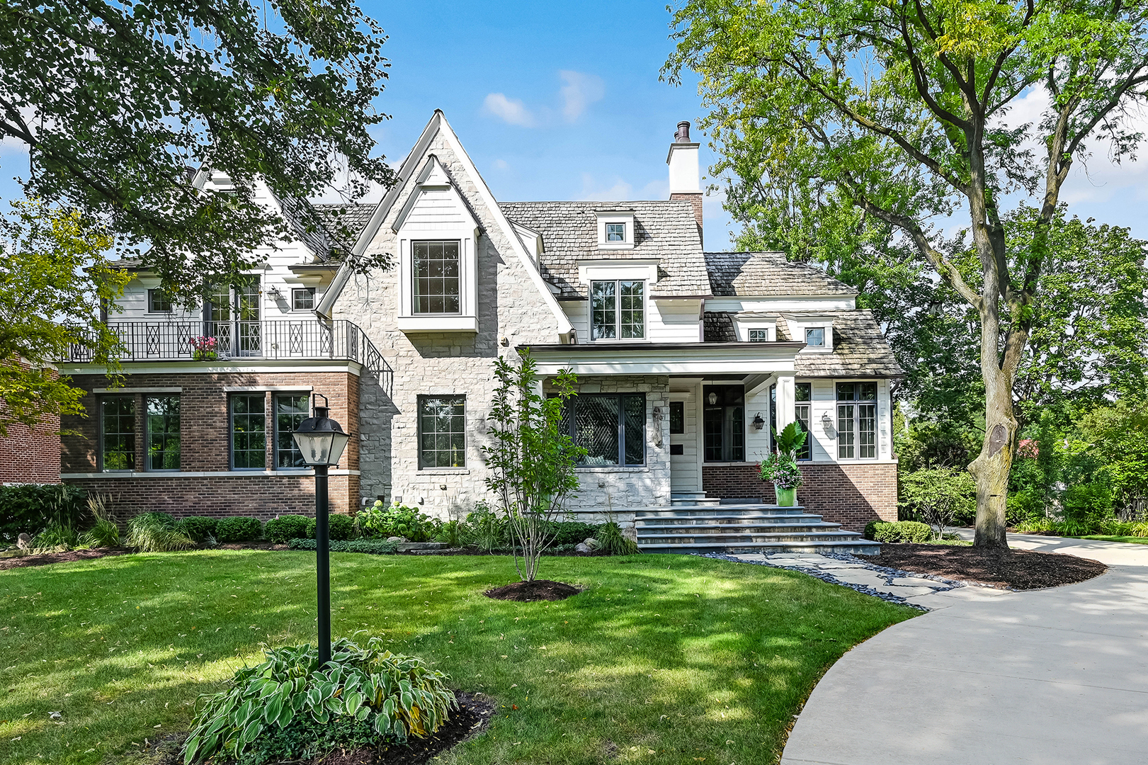 4736 Grand Avenue, Western Springs, IL 60558