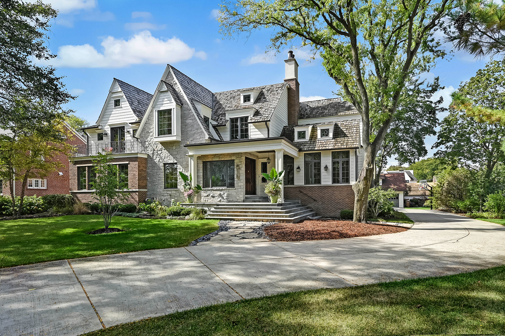 4736 Grand Avenue, Western Springs, IL 60558