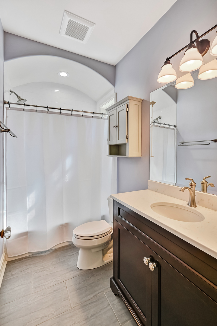 4736 Grand Avenue, Western Springs, IL 60558