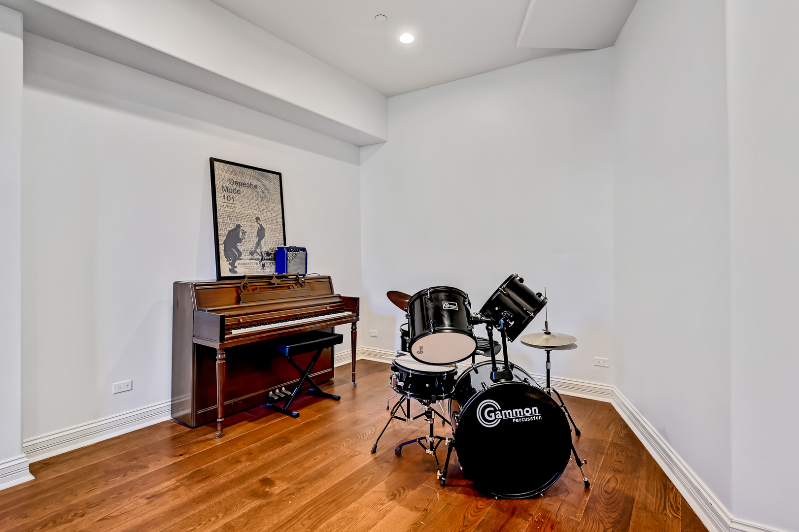 4736 Grand Avenue, Western Springs, IL 60558