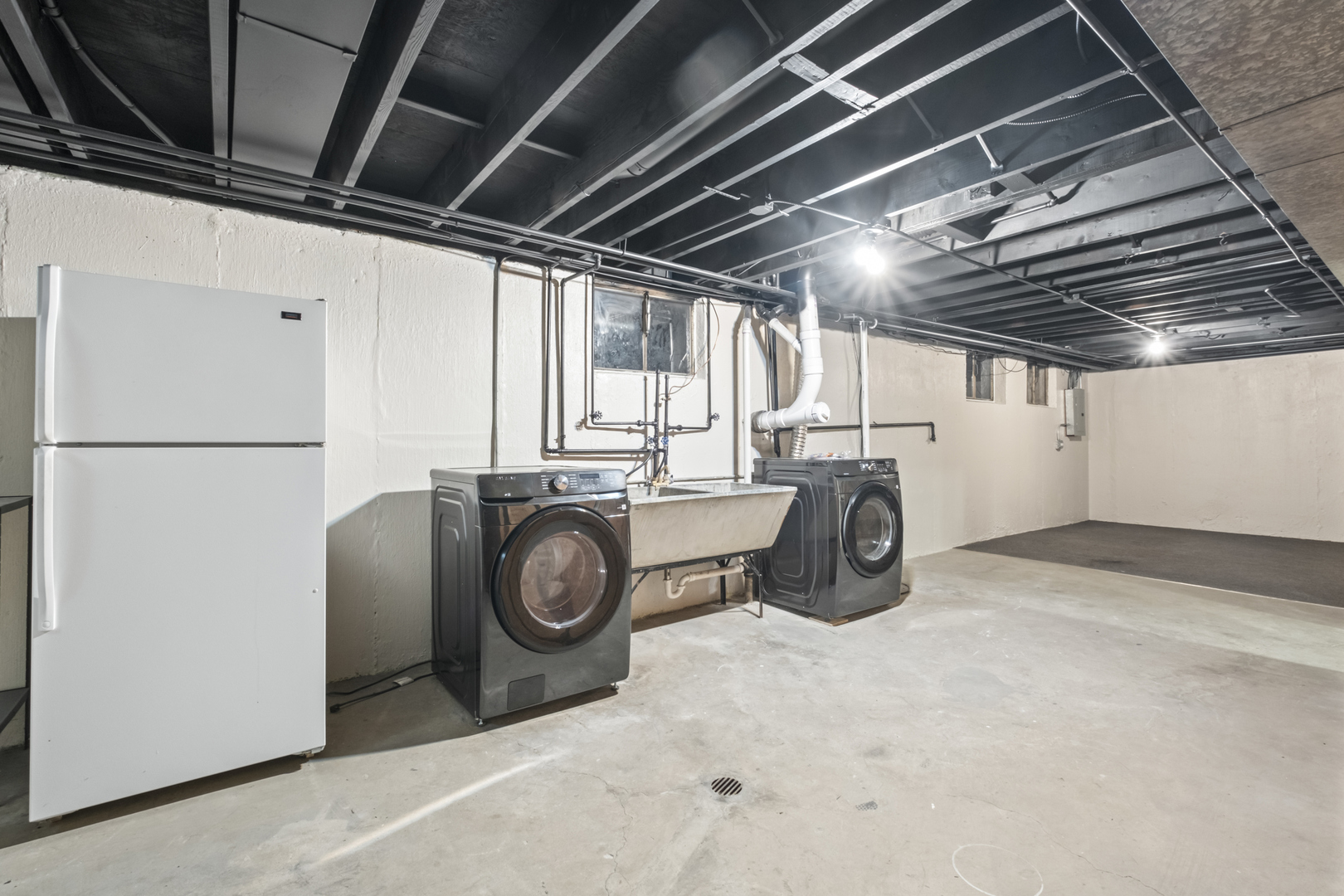 773 E Lincoln Avenue, Des Plaines, IL 60018