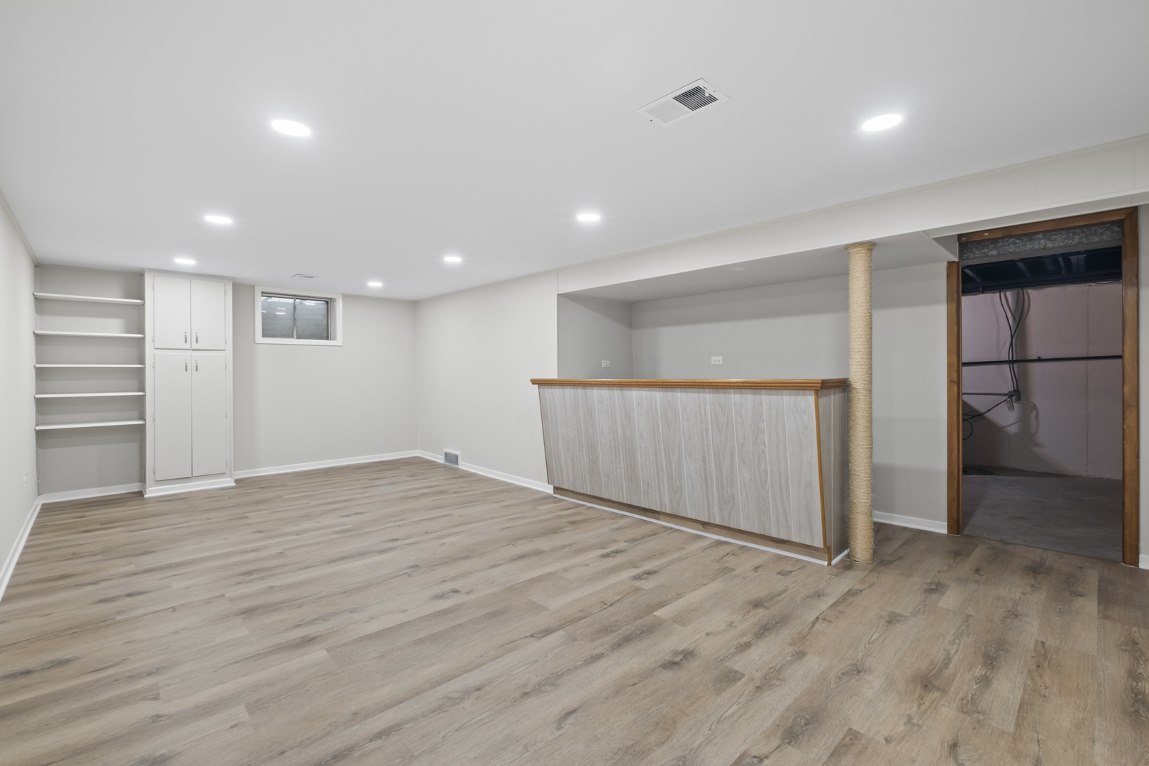 773 E Lincoln Avenue, Des Plaines, IL 60018