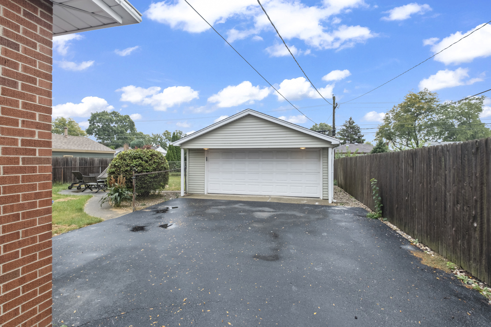 773 E Lincoln Avenue, Des Plaines, IL 60018