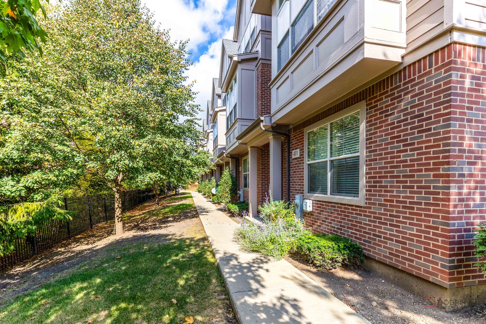 405 Alpine Springs Drive, Vernon Hills, IL 60061