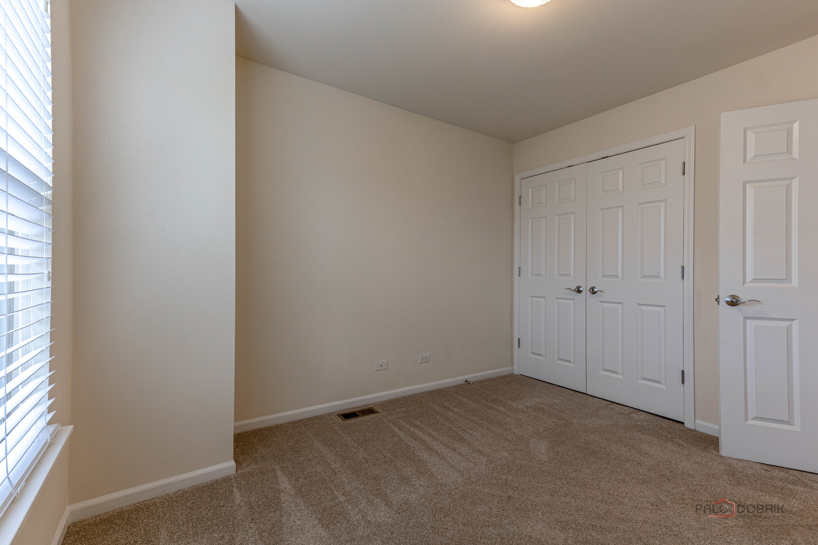 405 Alpine Springs Drive, Vernon Hills, IL 60061