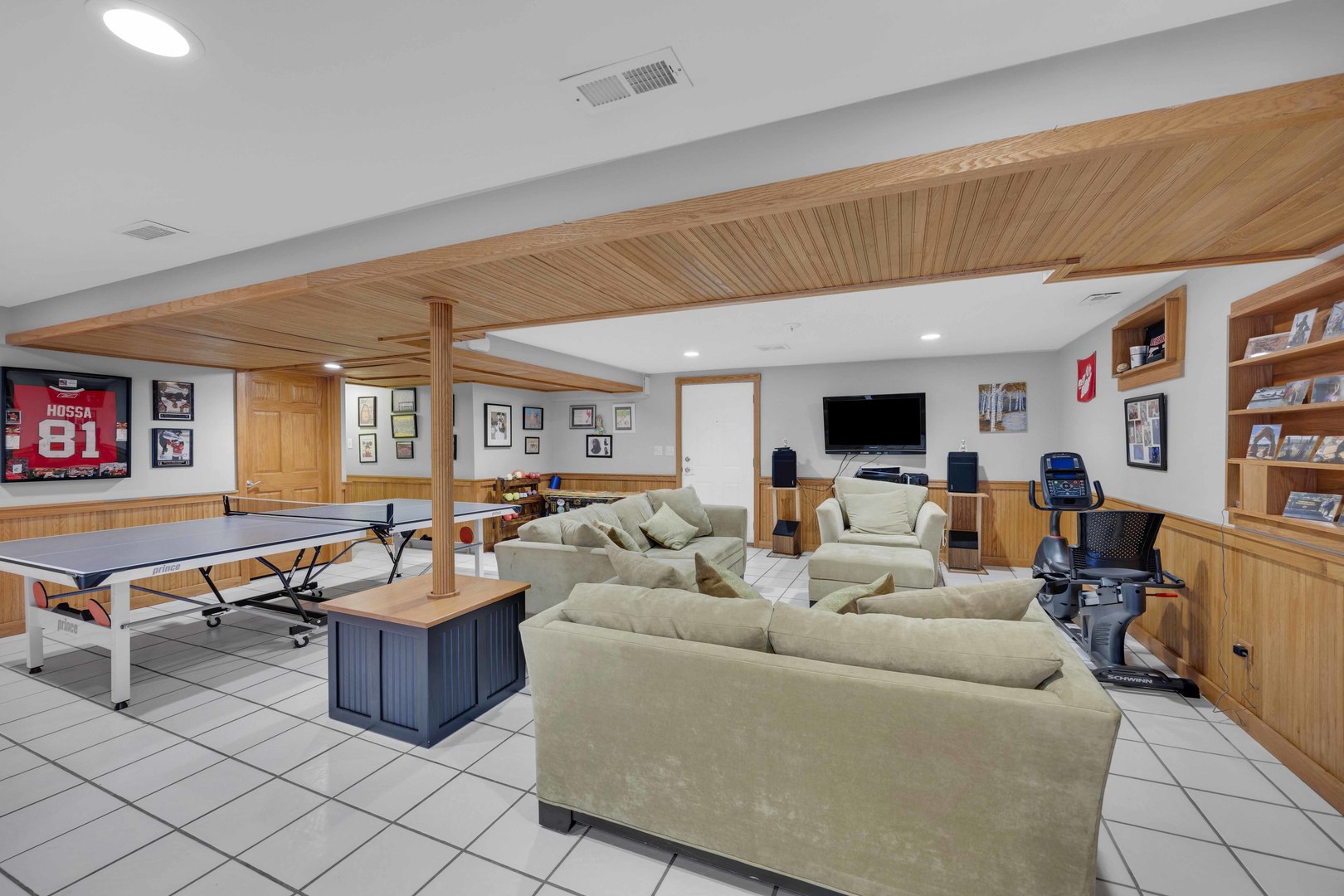 7991 Forestview Drive, Orland Park, IL 60462