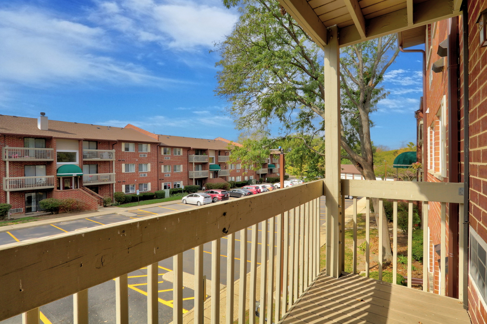 820 N Lakeside Drive #2D, Vernon Hills, IL 60061