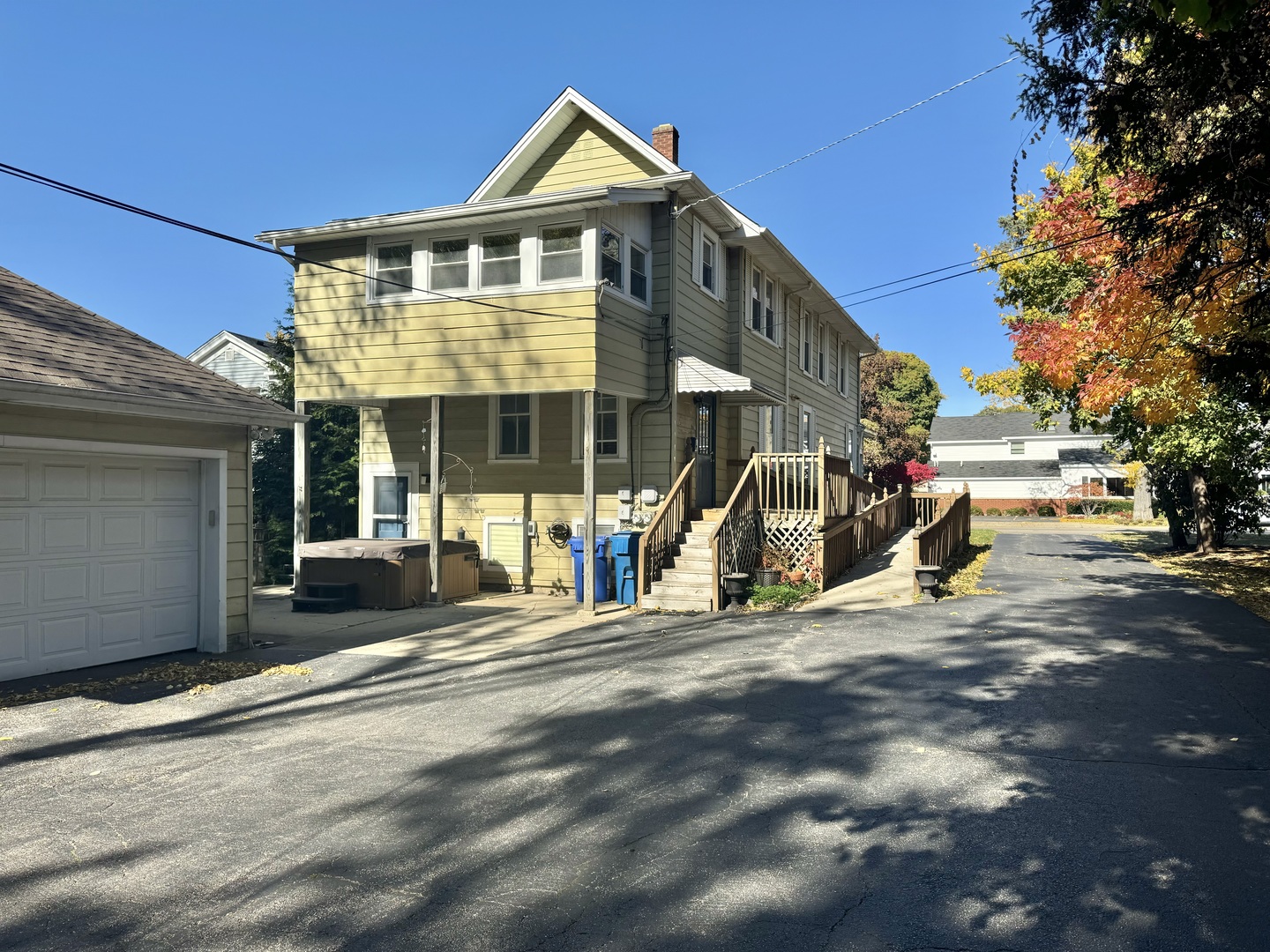 509 W Main Street #UPPER, West Dundee, IL 60118