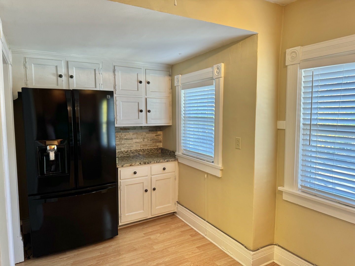 509 W Main Street #UPPER, West Dundee, IL 60118