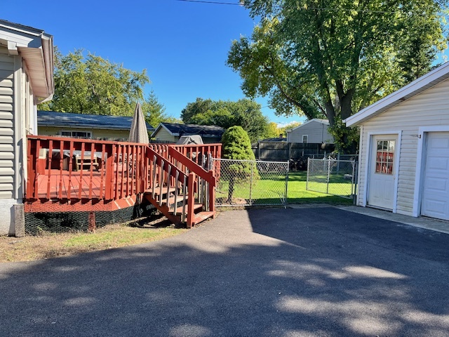 5107 Willow Lane, McHenry, IL 60050