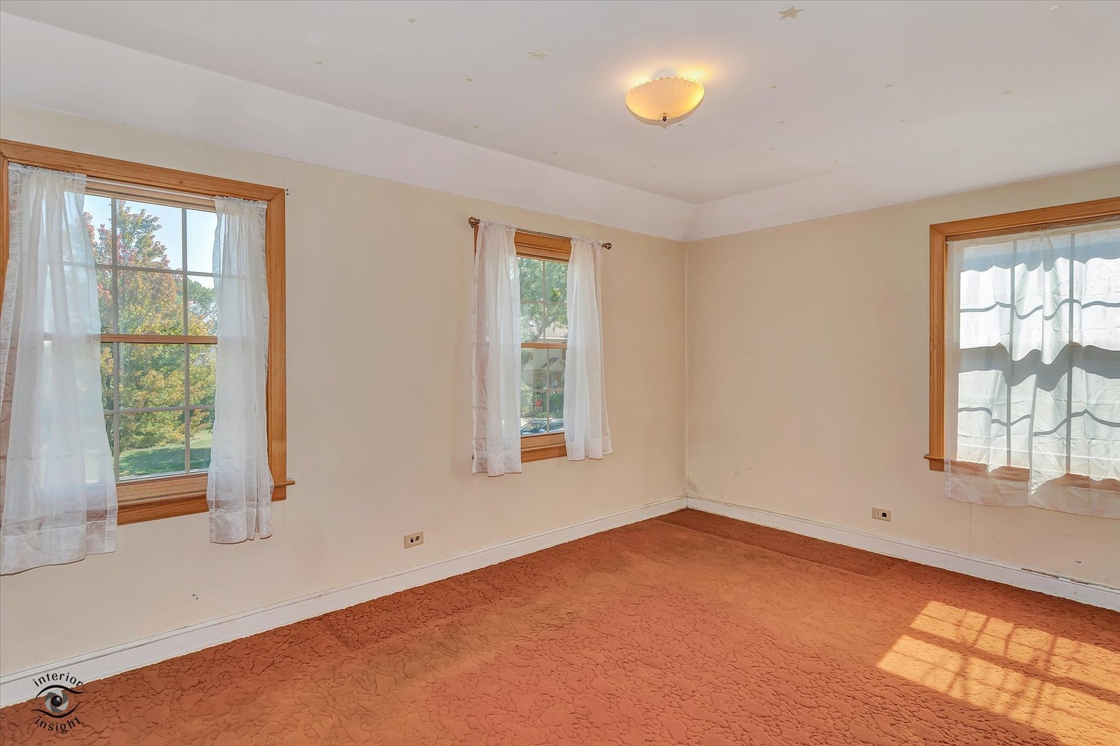 1816 Manchester Avenue, Westchester, IL 60154